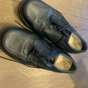Men’s dress shoes